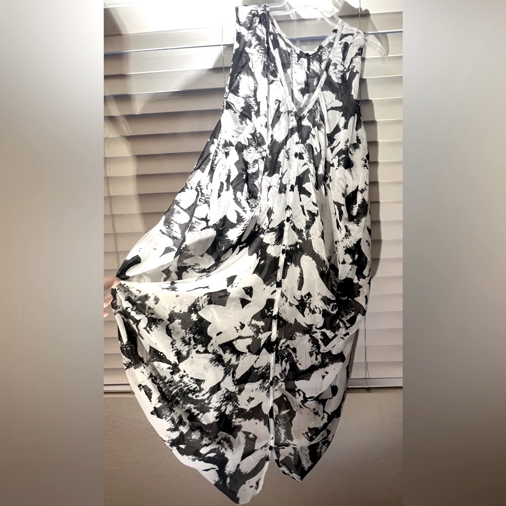 🖤Caftan🖤Black and White Coverup Dress. Size S